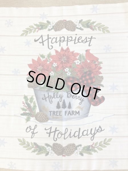 画像2: mada 56030-11 HOLLY BERRY TREE FARM クリスマスパネル (2)