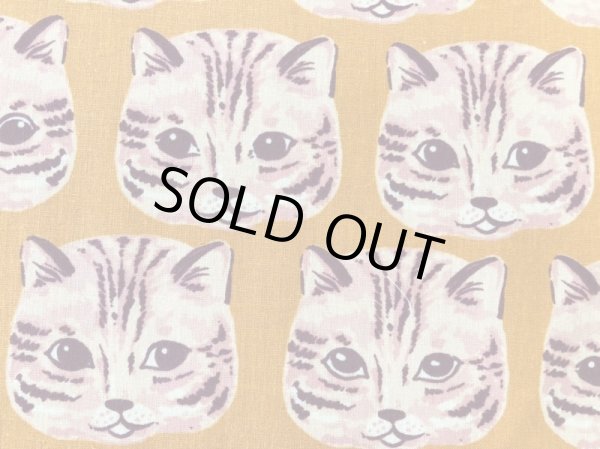 画像2: moda　RS2083-13L　READING　NOOK　キャットフェイス　オレンジ　リネン (2)