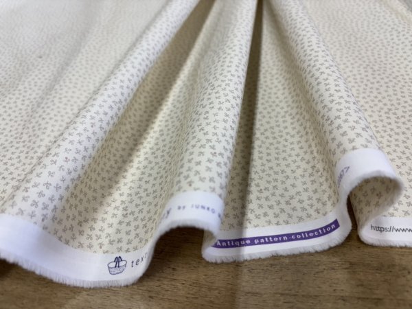 画像3: テキスタイルパントリー　16-0267-A　オフホワイト　Antique pattern collection (3)